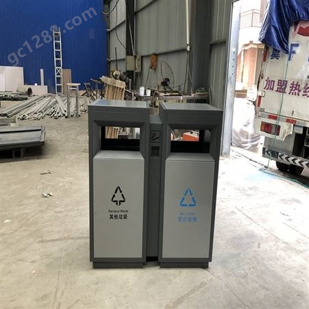660L-1100L大型塑料垃圾桶防冻不易碎环卫挂车垃圾箱