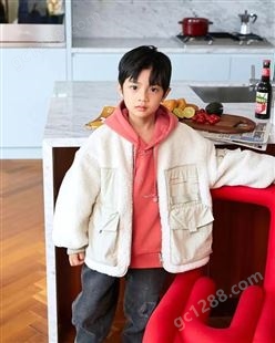 草莓家族冬款 2022年韩版潮款时尚小中大童系列裤子批童装货源