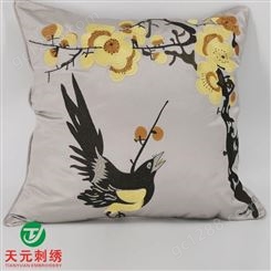 小鸟花朵抱枕绣花靠枕ns网红刺绣靠包中式沙发靠垫
